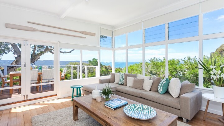 beach house living room. verview